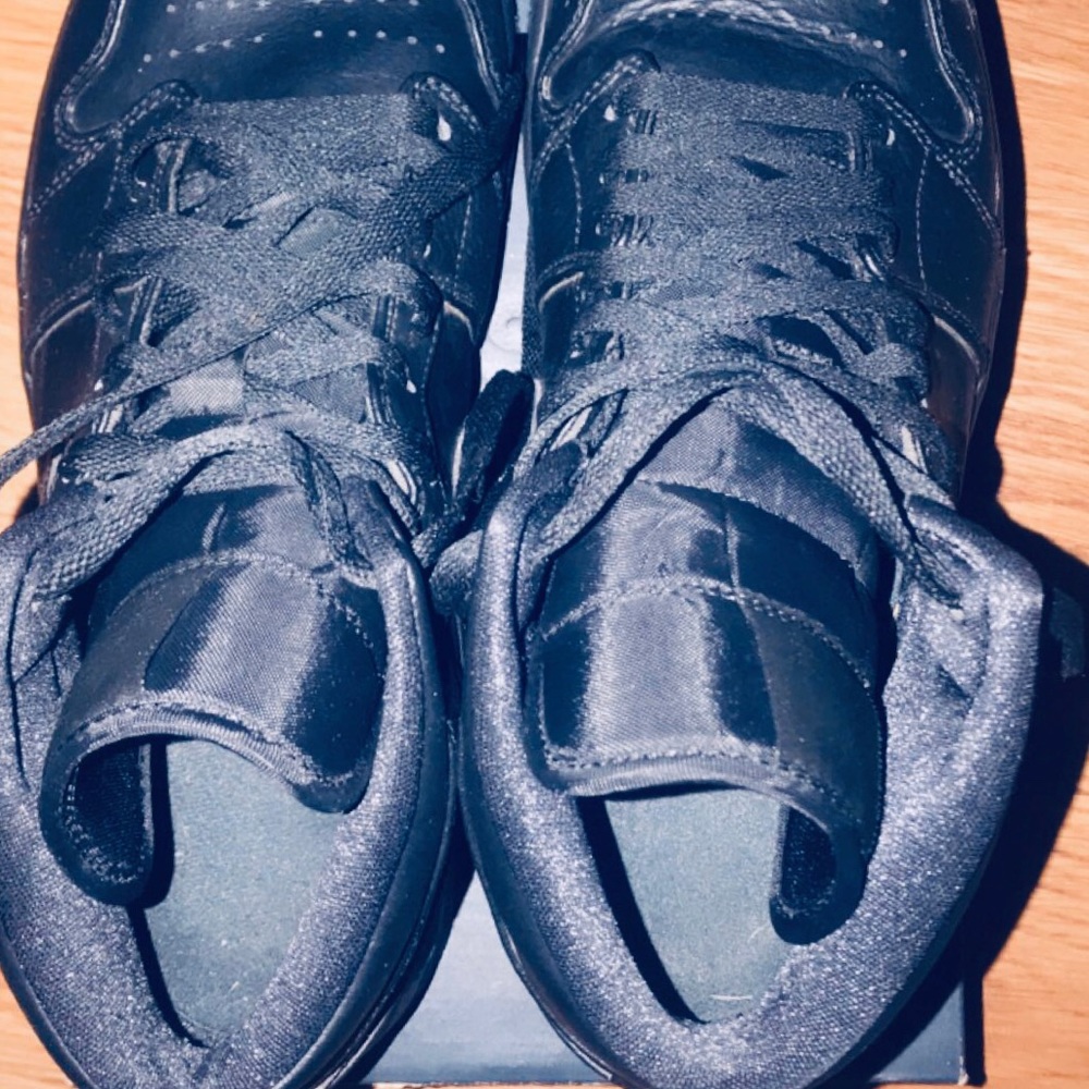 Jordan size 10 male